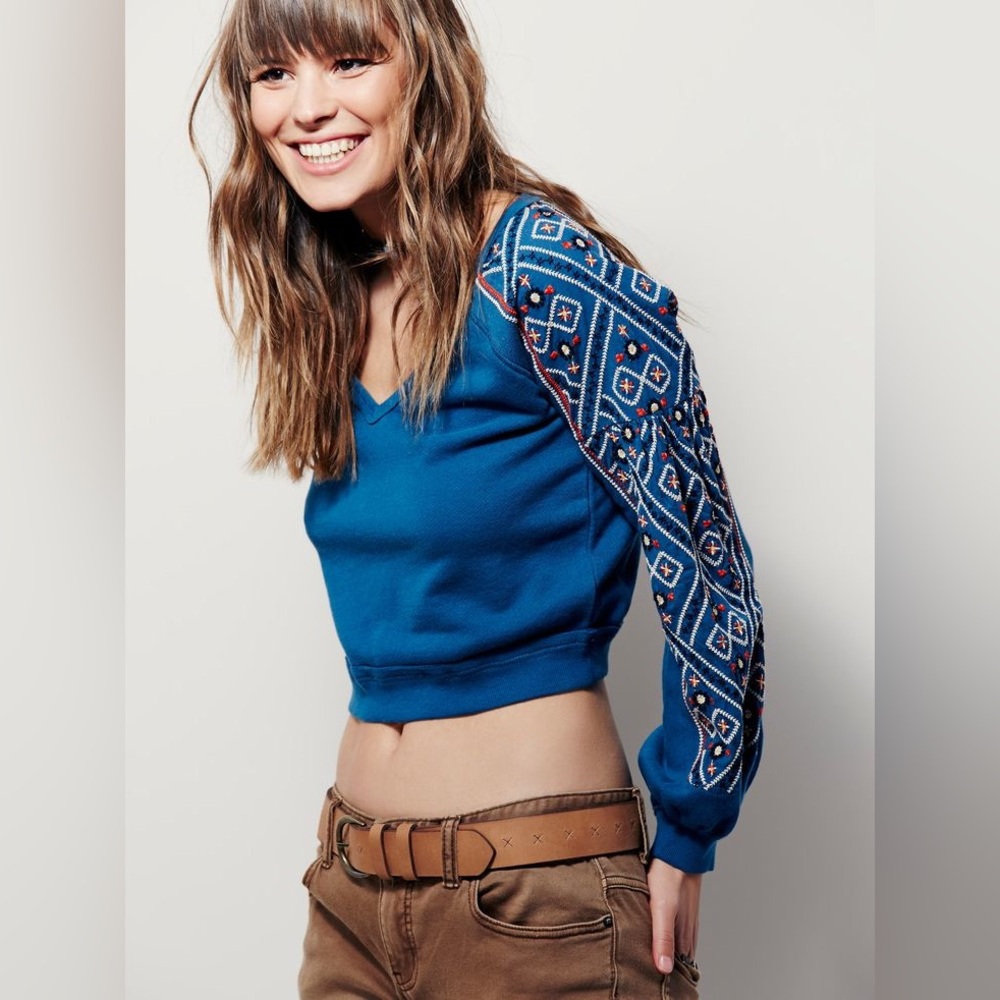 Free People Seniorita embroidered pullover crop Long Sleeve Top S